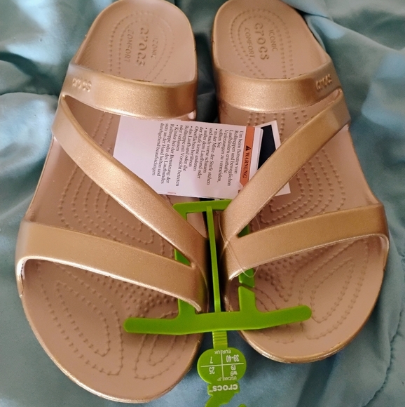 NWT Crocs Sandals - Picture 1 of 3